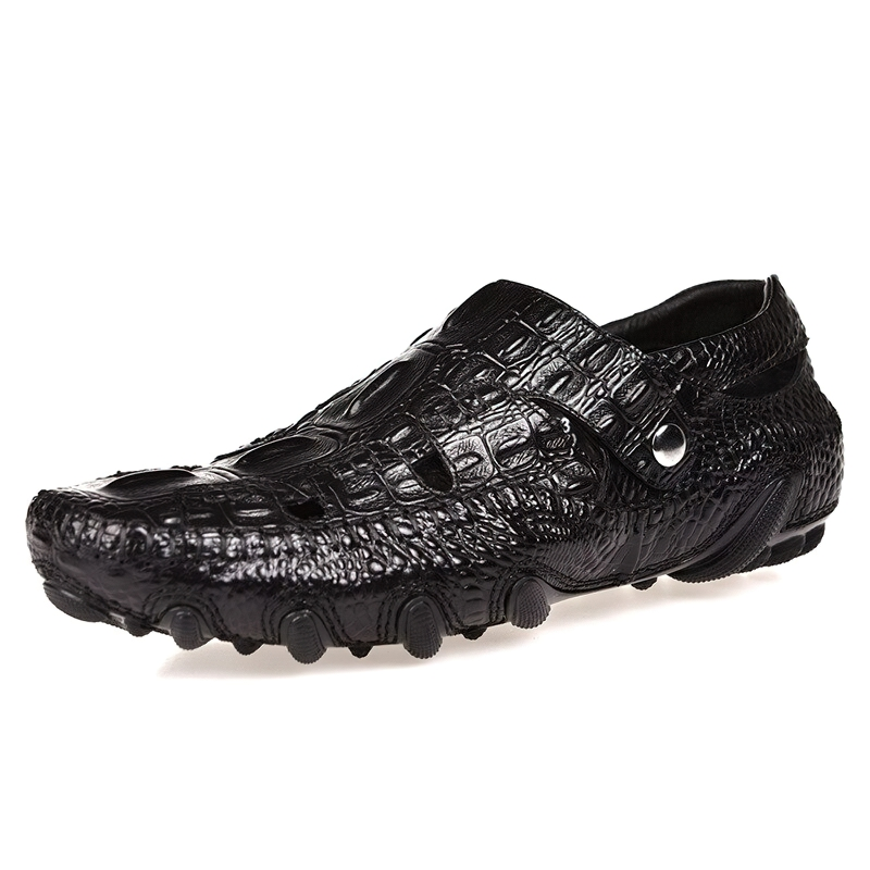 Stylish black crocodile leather men's moccasins with slip-on design for casual wear and comfort.