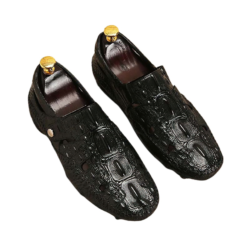 Stylish men's genuine leather moccasins with a retro design, perfect for casual everyday wear.