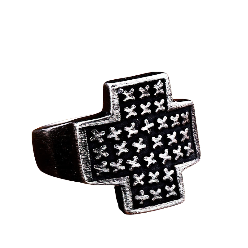 Stylish unisex stainless steel cross-shaped ring, perfect for alternative fashion and bold statements.