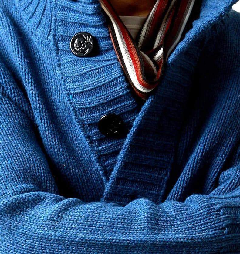 Men's blue knitted cardigan sweater with large buttons and a cozy collar, perfect for autumn casual wear.