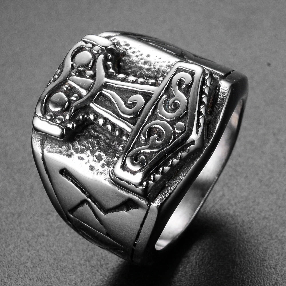 Thor's Hammer classic biker ring in 316L stainless steel with vintage Nordic design, perfect for cosplay or gifting.