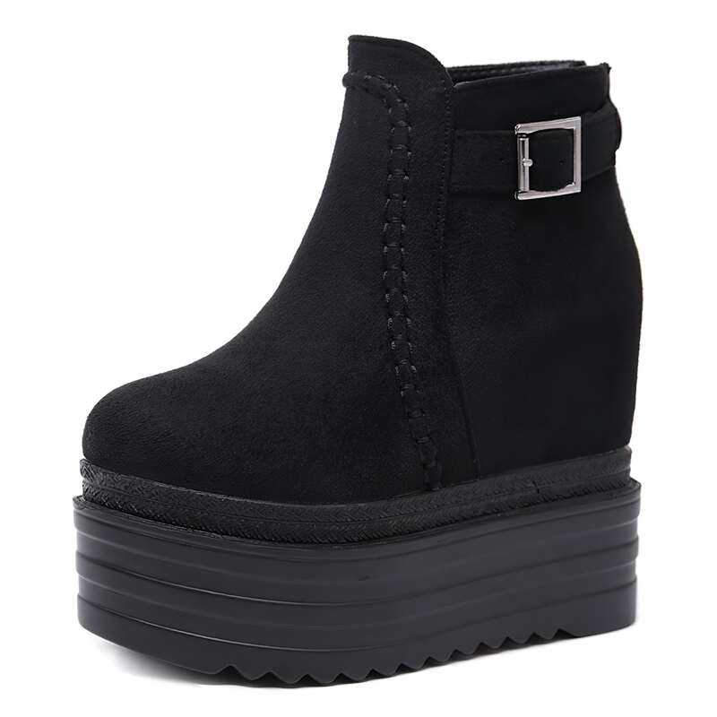 Trendy black ankle boots with high platform and buckle, perfect for autumn casual wear.