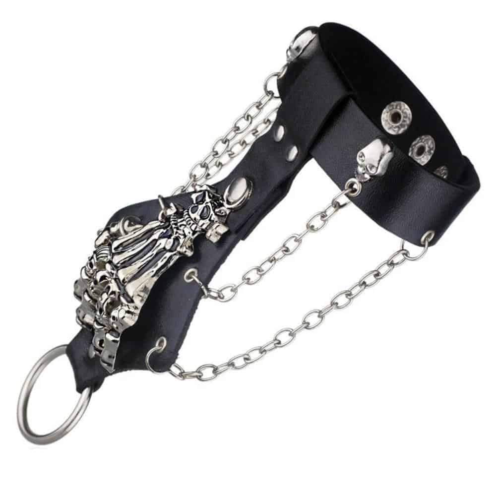 Gothic skeleton hand glove chain wristband in black leather with silver chains and skull details, perfect for rock concerts and cosplay.