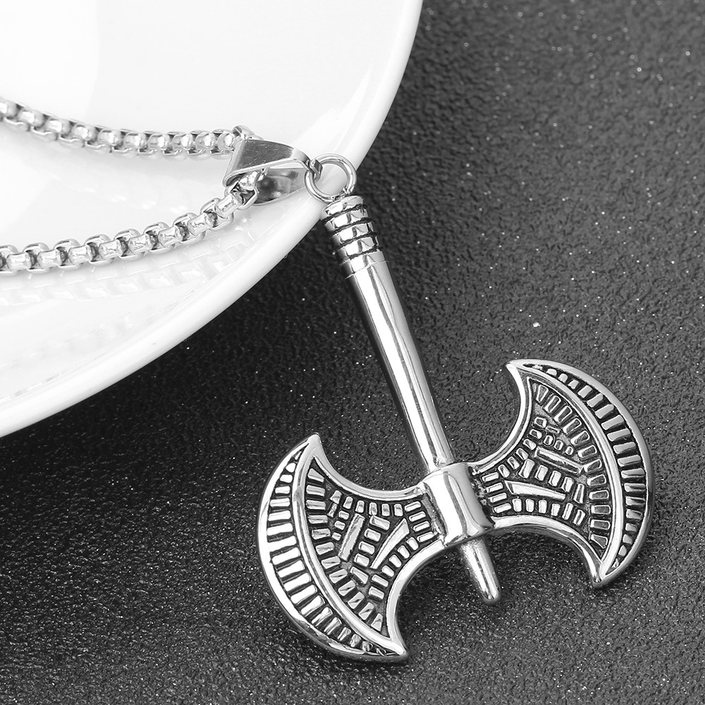 Unisex Viking tomahawk pendant necklace in stainless steel, perfect for punk style outfits and cosplay.