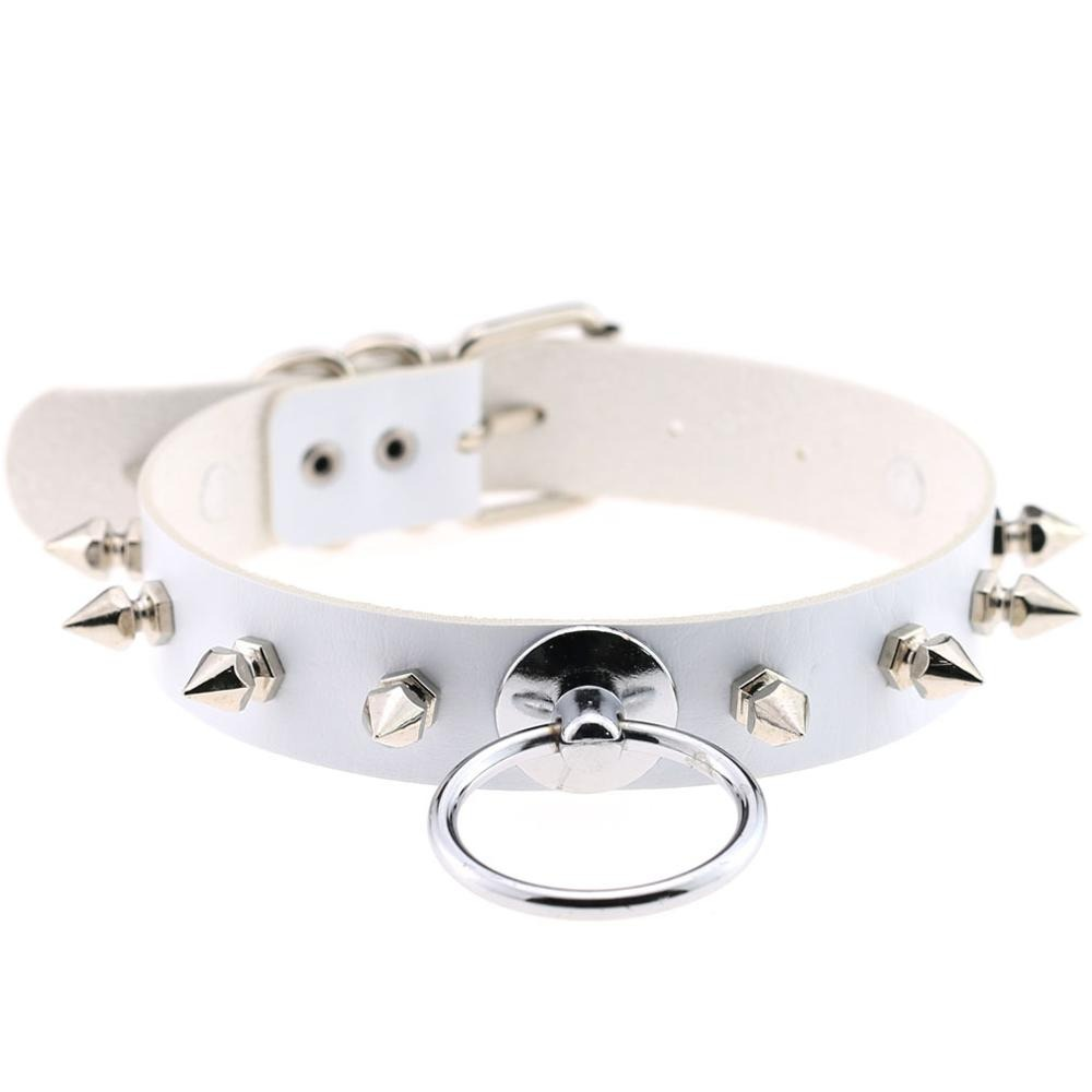 Unisex white PU leather punk choker with silver metal spikes and ring, perfect for a fierce outfit accent.