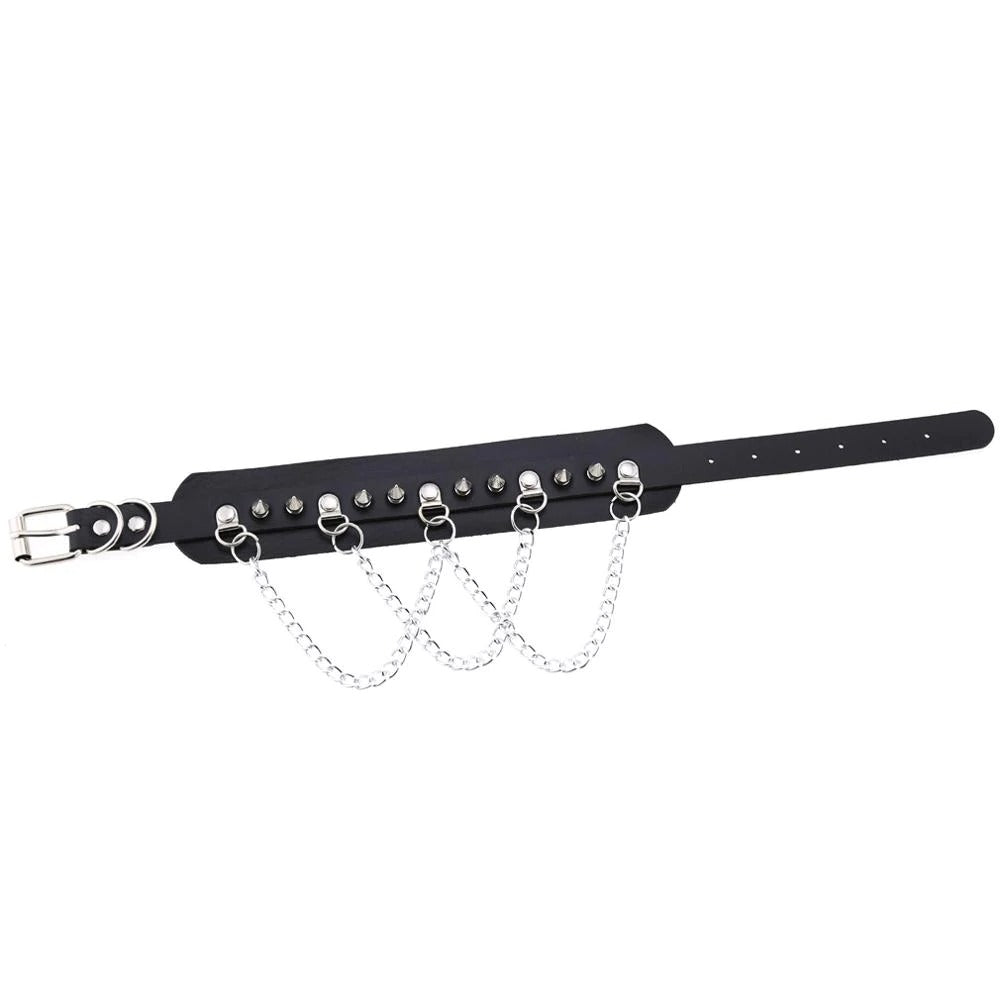Stylish vegan leather gothic choker with zinc alloy spikes and chains for festival jewelry.
