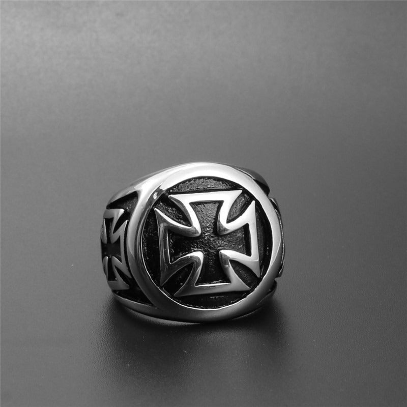 Vintage Celtic Cross Ring in stainless steel with black detailing, perfect for biker enthusiasts and alternative fashion lovers.