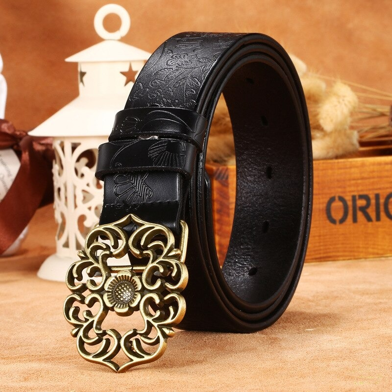Vintage genuine leather black belt with decorative gold pin buckle for gothic and alternative fashion.