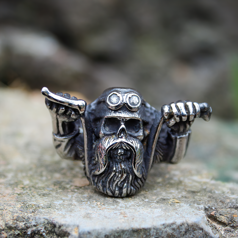 Vintage men's biker skull ring in stainless steel, featuring a skeleton biker design, perfect for rock style enthusiasts.