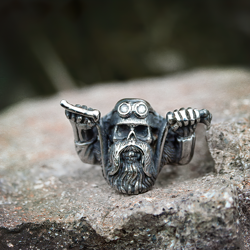 Vintage men's biker skull ring in stainless steel with a detailed skeleton biker design, perfect for rock style.