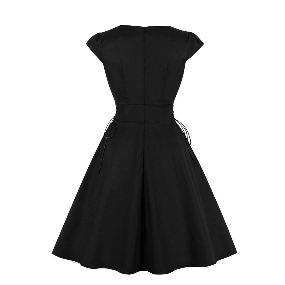 Vintage Women's Black Print Dress / Gothic Ladies Medieval Gown with Short Sleeve Vintage Women's Black Print Dress / Gothic Ladies Medieval Gown with Short Sleeve