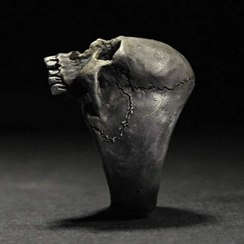 Vintage zinc alloy skull ring in silver, perfect for gothic bikers and rock lovers, edgy accessory for unisex style.