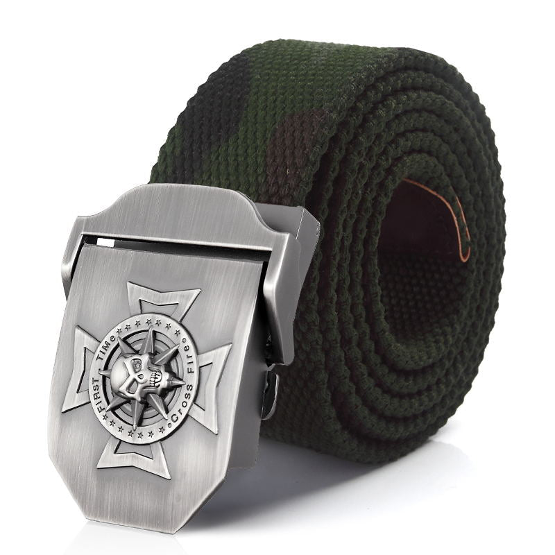 Waistband skull cross metal buckle on tactical belt with camouflage design, perfect for a rock style outfit.