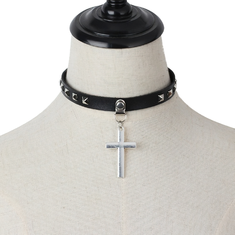 Gothic women's choker with silver cross pendant and PU leather, stylish dark accessory with rivets.