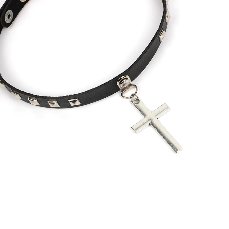 Gothic style women's choker with cross pendant and silver rivets, made of quality PU leather.
