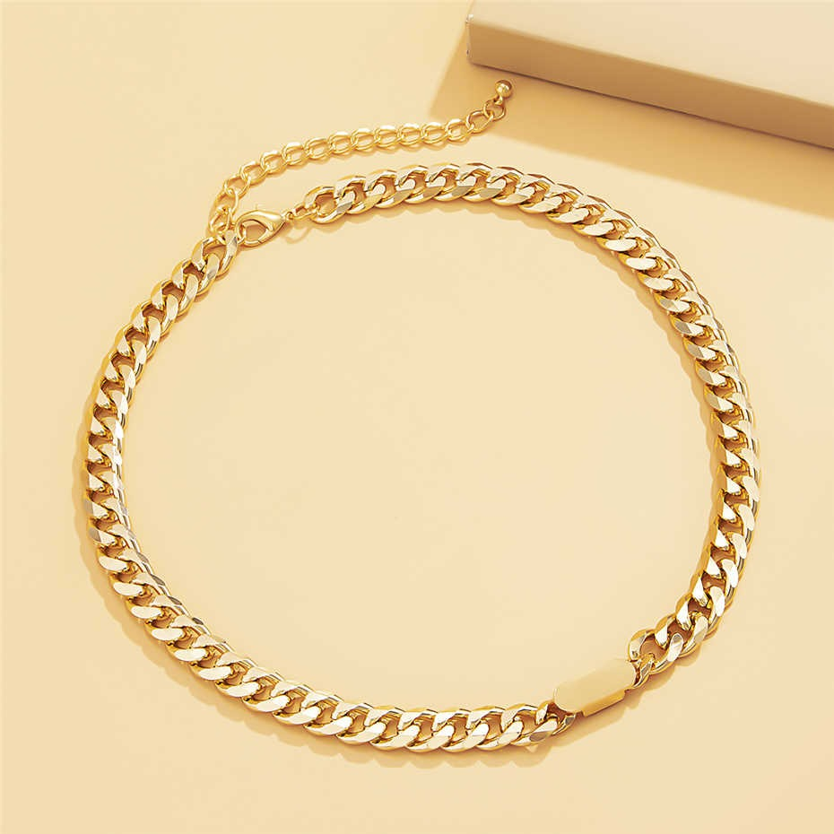 Women Cool Necklace of Gold Color / Smooth and Short Female Jewelry - HARD'N'HEAVY
