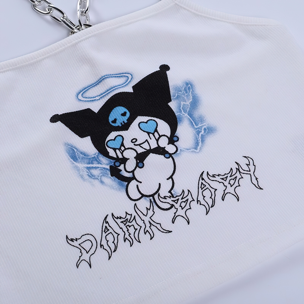 Trendy women's crop top with a cool print, metal chain detail, perfect for streetwear style.