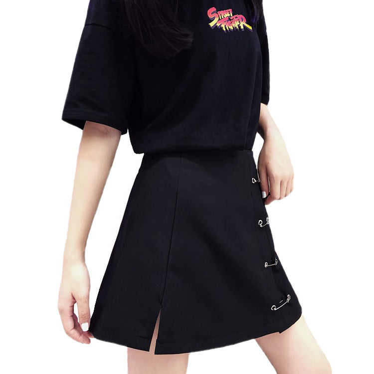 Stylish low waist black A-line skirt with side slit and clips, perfect for a gothic look on girls.