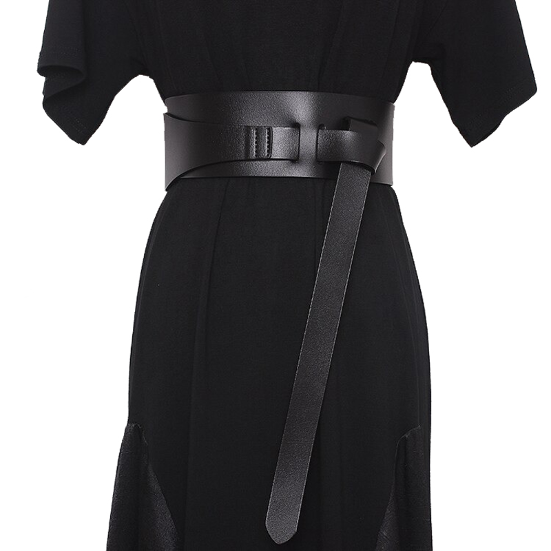 Stylish women's luxury designer black PU leather wide belt, perfect for accentuating the waist with elegance.