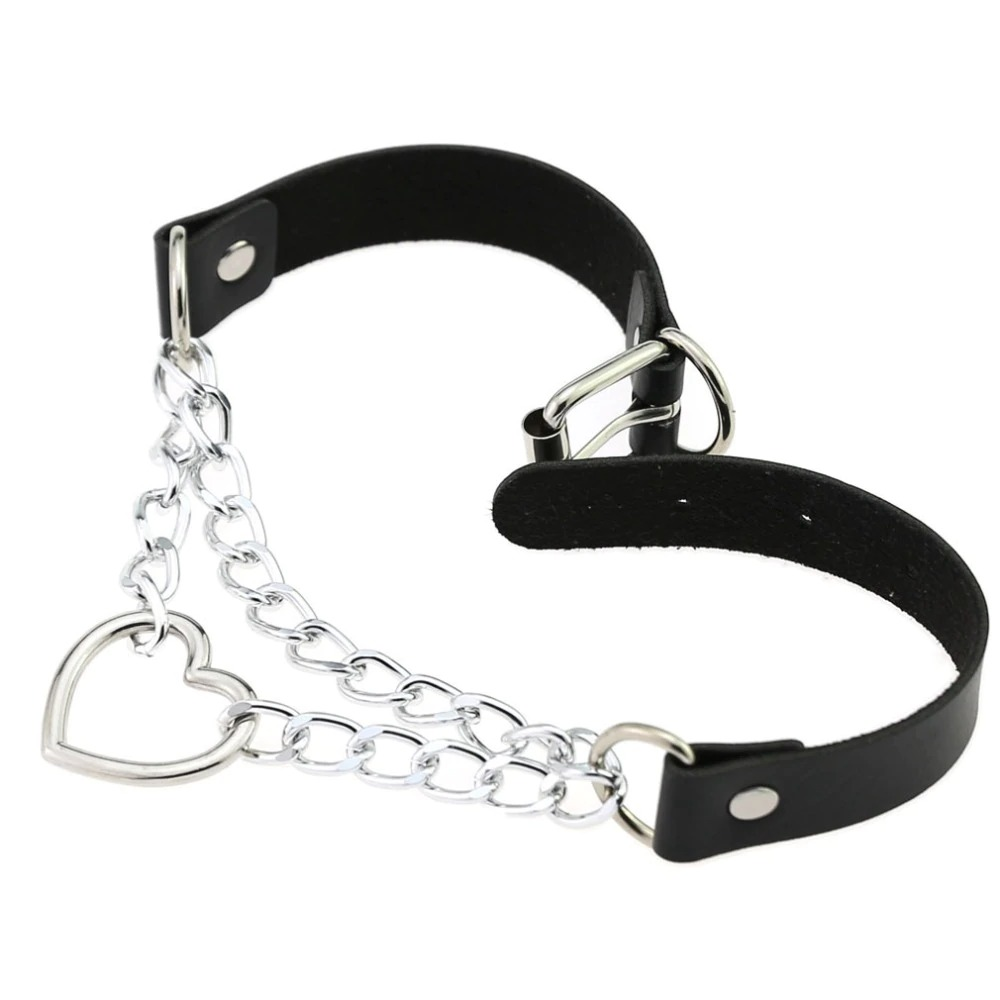 Punk style women's choker necklace with heart pendant, black PU leather and silver chain for a gothic look.