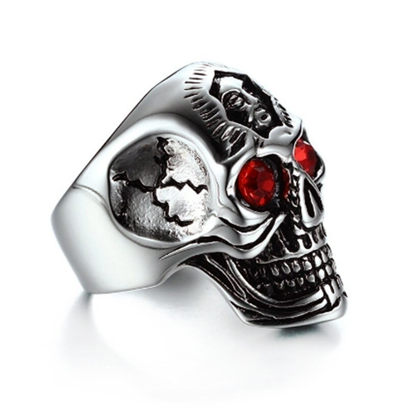 Zinc alloy gothic skull ring with red zirconia stones, ideal for bikers and punk rock fashion enthusiasts.